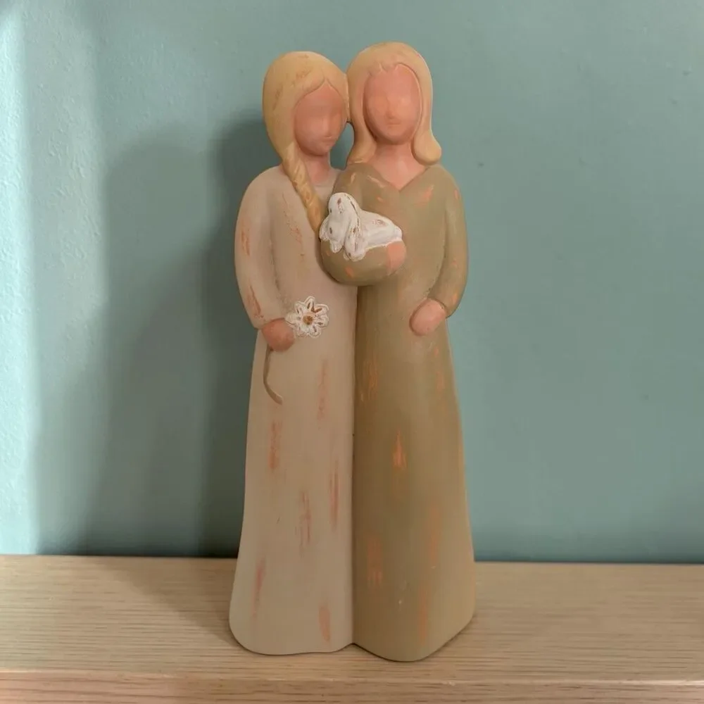 Mind's Eye Gentle Souls Friendship Figurine Women Holding Dog 2001 Resin Decor